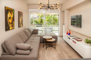 Aurora homm Flat in Glyfada 4ppl